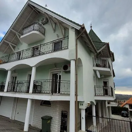Apartamento Megyer 2